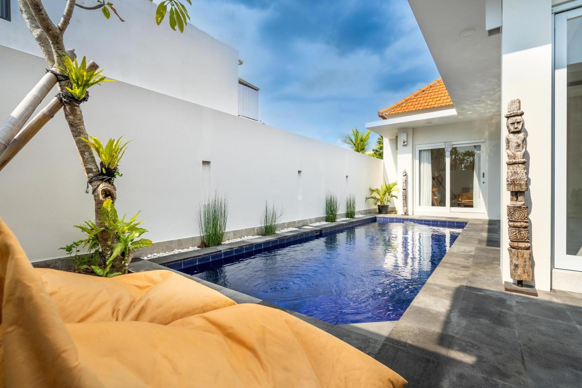 Villa The Eclipse - The Luxurious 2br Private Pool Getaway Canggu