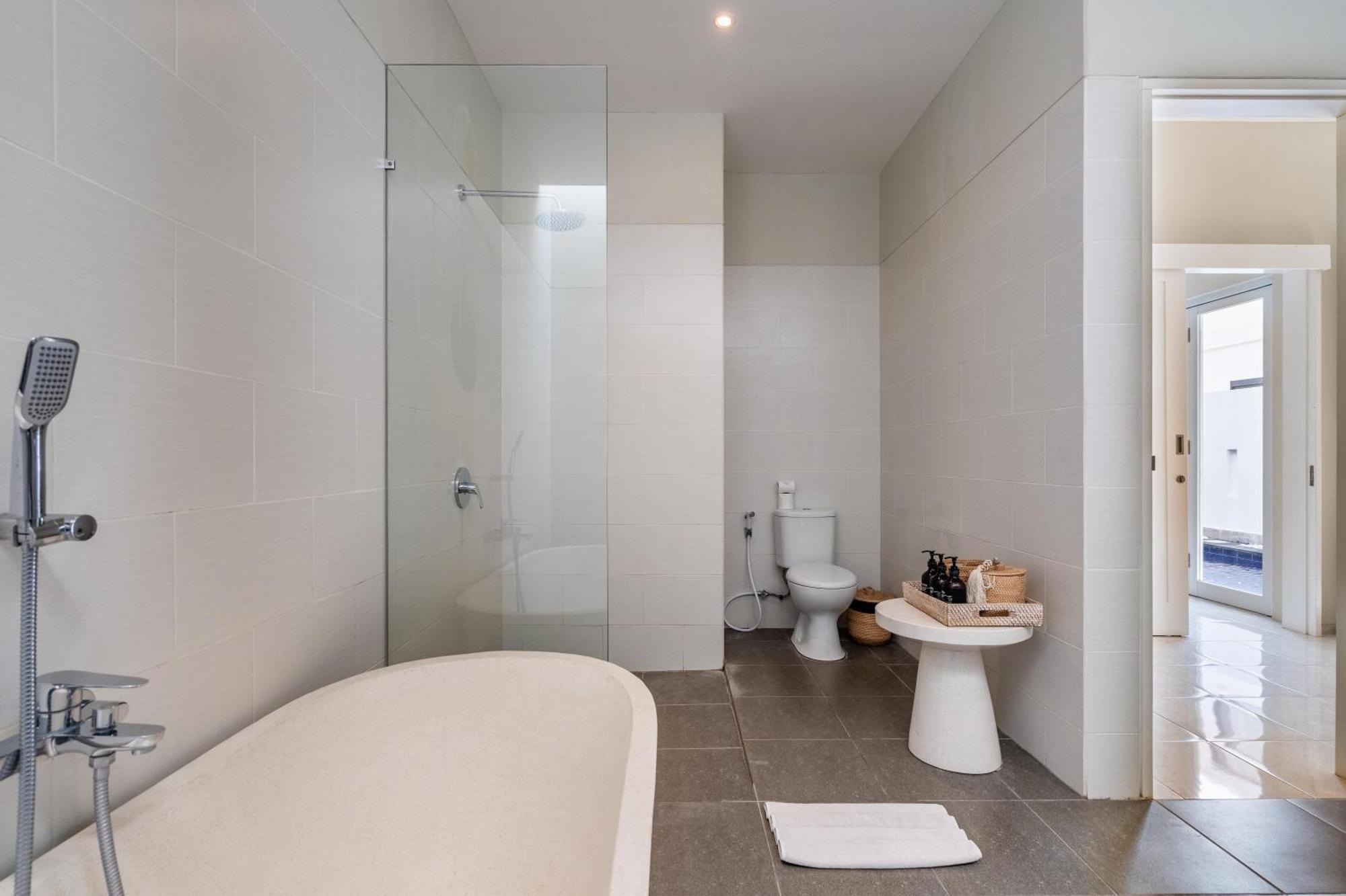 The Eclipse - The Luxurious 2br Private Pool Getaway Villa Canggu