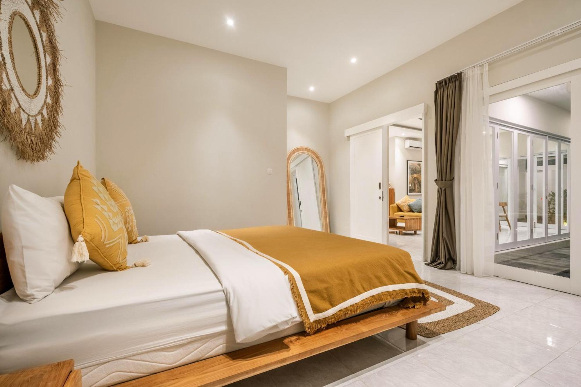 The Eclipse - The Luxurious 2br Private Pool Getaway Canggu