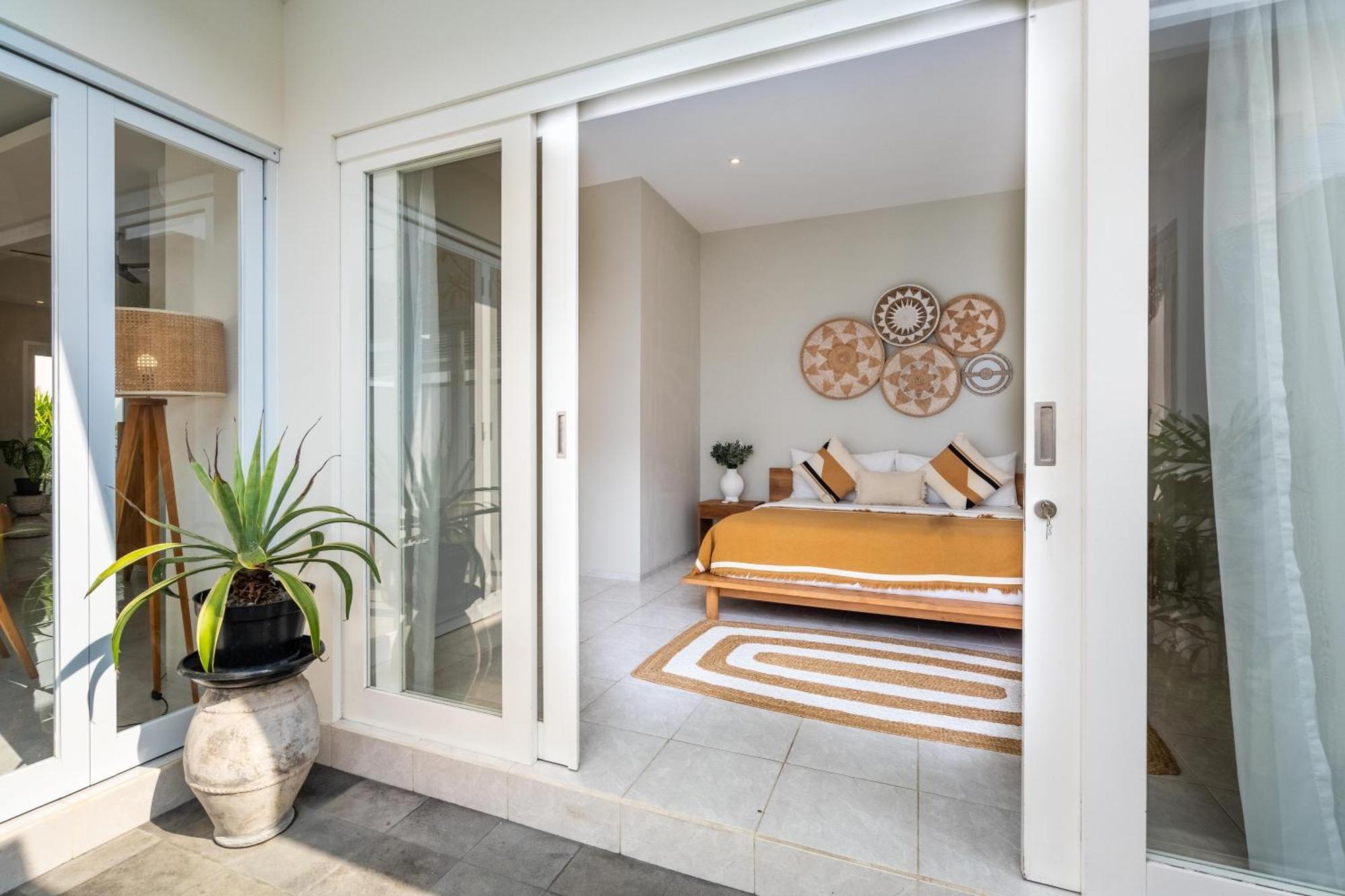 The Eclipse - The Luxurious 2br Private Pool Getaway *