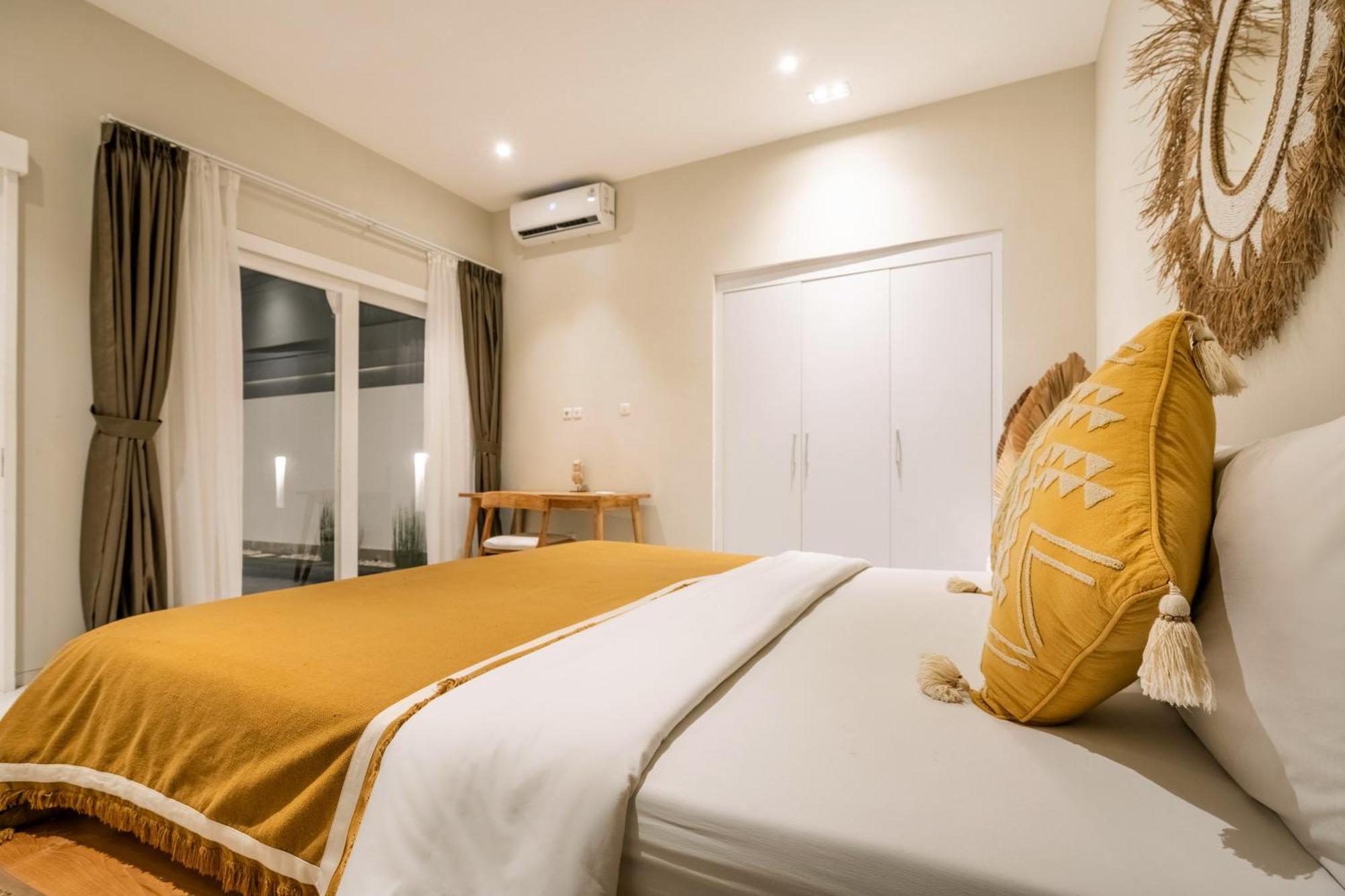The Eclipse - The Luxurious 2br Private Pool Getaway Villa Canggu (Bali)